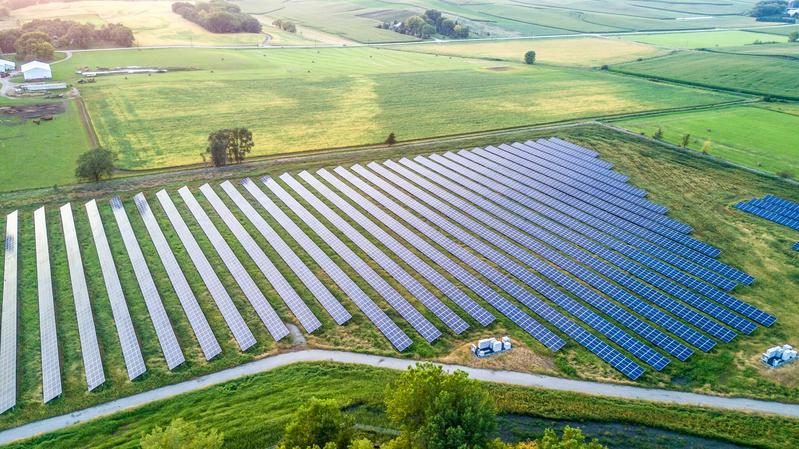 Minnesota solar field construction completion